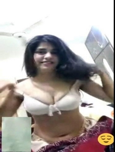 Sexy Girl Showing her Boobs On Video Call