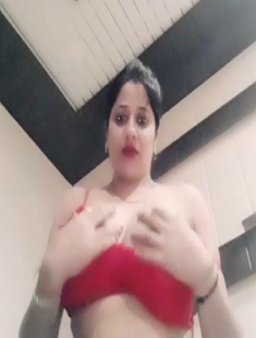 Cute Beautiful Girl Recording For Lover