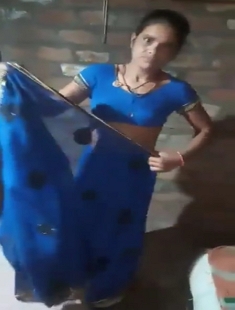 Married Bhabhi After Fuck Wearing Saree