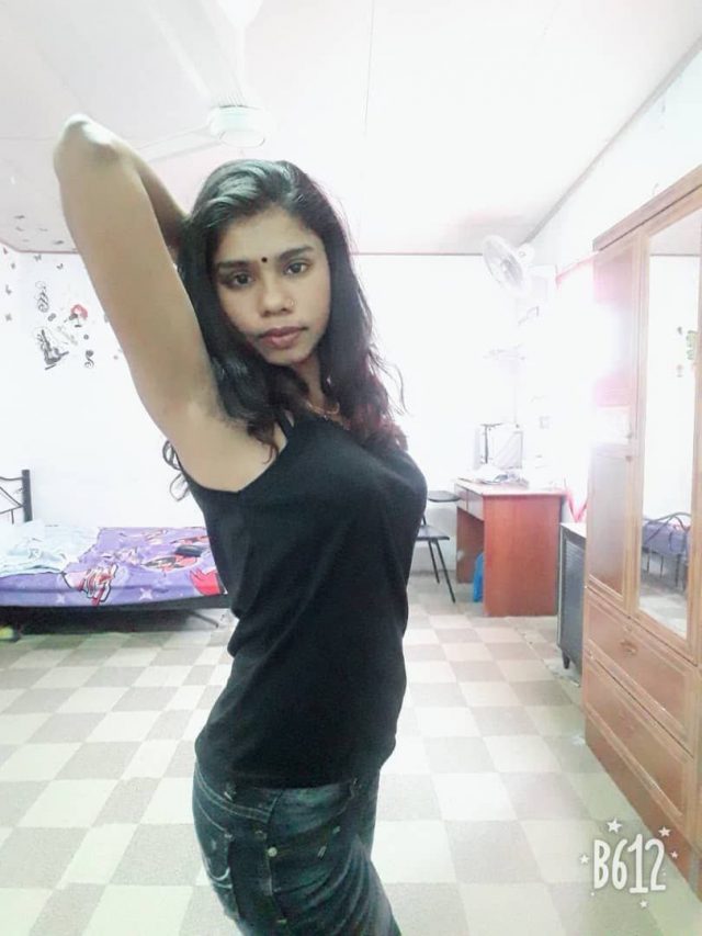 Sexy Tamil Girl Leaked Pics