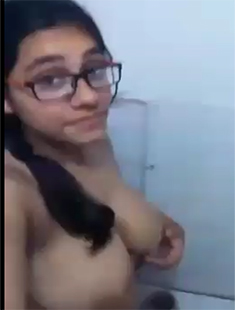 Village Girl MAsturbating In Bathroom
