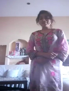 Beautiful Paki Girl Video For Lover