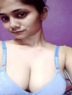 Cute Tamil Girl with So Hot Expressions 10