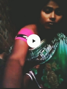 Desi Bhabhi Fingering on Video Call