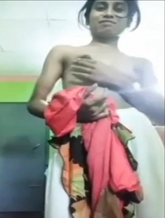 Bangladeshi Cute Slim Girl Nude Video For Lover