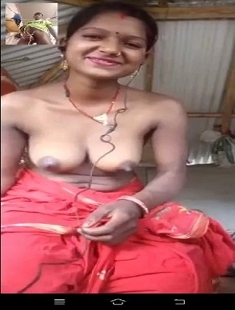 Sexy Village Bhabhi Showing Her Boobs and Pussy to Hubby On Vc