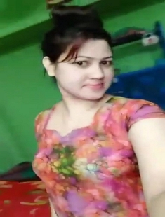 Beautiful Married Bhabhi Boob Pussy Show