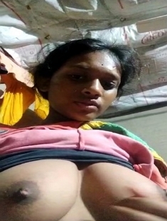 Desi Village Girl Record Nude Video For Lover New Leaked MMS